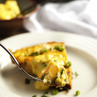 Potato and Chorizo Spanish Tortilla - My Spanish tortilla is full of organic eggs and local chorizo and potatoes. It's bursting with flavor and makes a great lunch or dinner with nice, green salad. | justalittlebitofbacon.com