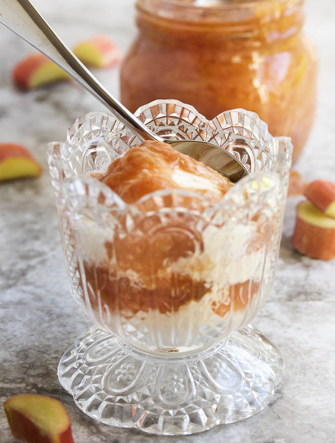 Rhubarb Orange Compote - Don't know what to do with rhubarb? Try this quick and easy rhubarb compote recipe. Spoon it over ice cream and cake and it's awesome on pancakes! | justalittlebitofbacon.com