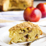 Fresh Peach Buckle Cake - This fresh peach buckle is a wonderful, homey fruit dessert which is tender and moist and packed full of peaches. Great for dessert, for breakfast, or for a mid-day snack. | justalittlebitofbacon.com