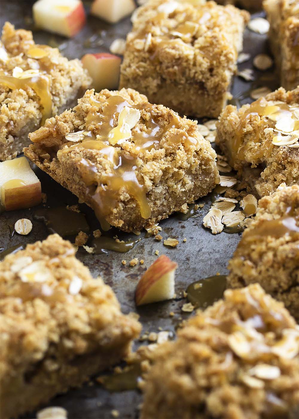 Looking for a great and easy Thanksgiving or holiday dessert? Butterscotch apple crisp bars are a crisp in the form of a bar cookie. | justalittlebitofbacon.com